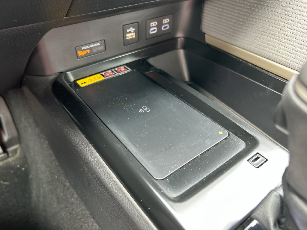 Used 2025 Toyota Camry SE FWD image 35
