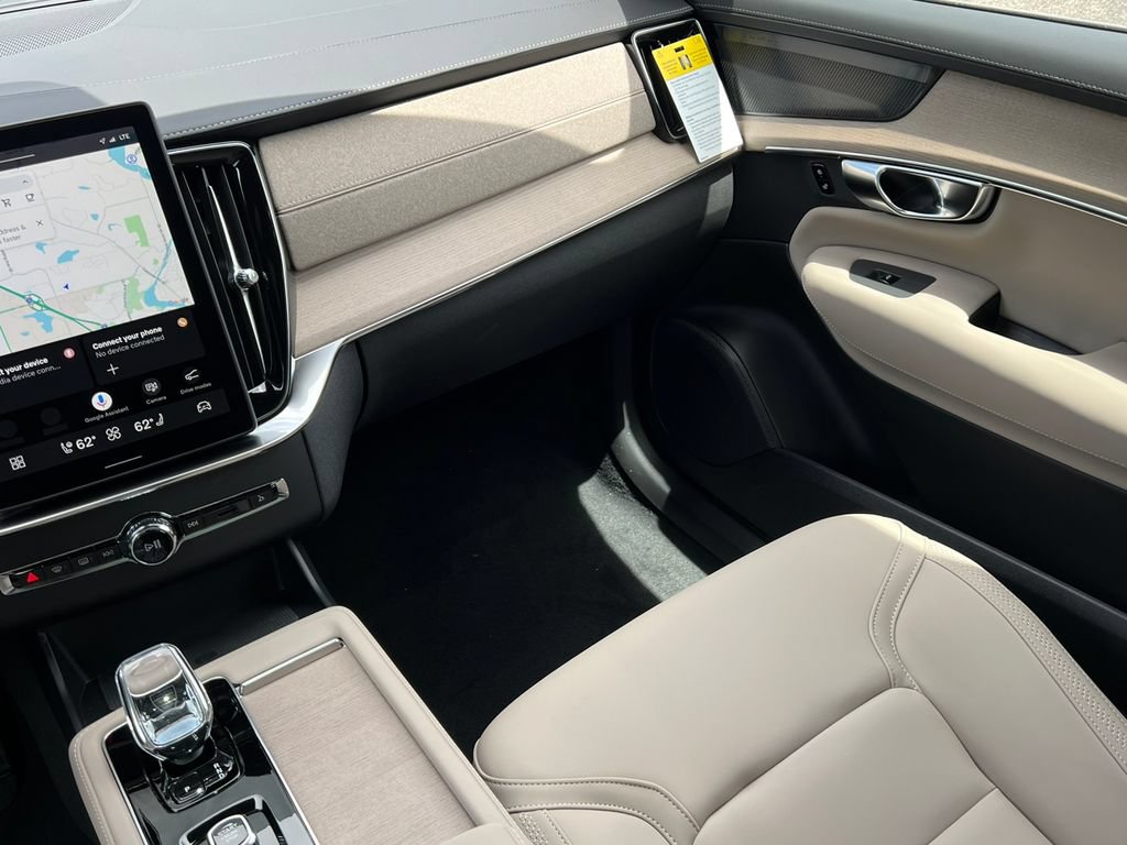 New 2026 Volvo XC90 T8 Plus w/ Protection Package Premier AWD/4WD image 31