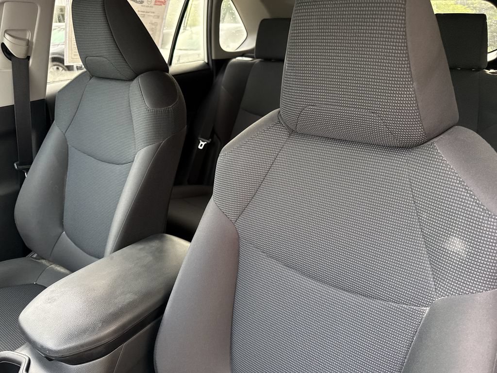 Used 2023 Toyota RAV4 LE FWD image 14