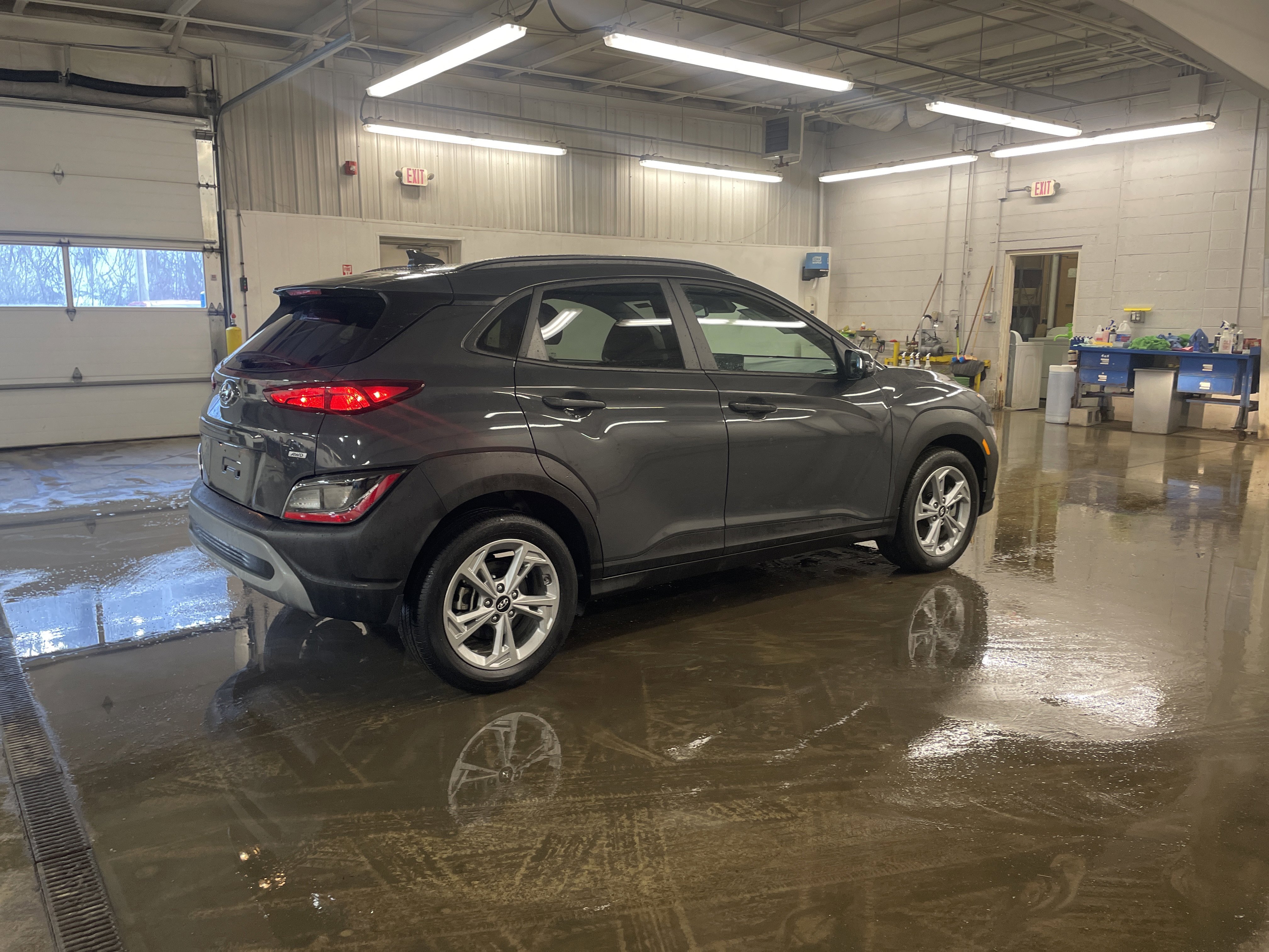 Used 2023 Hyundai Kona SEL image 5