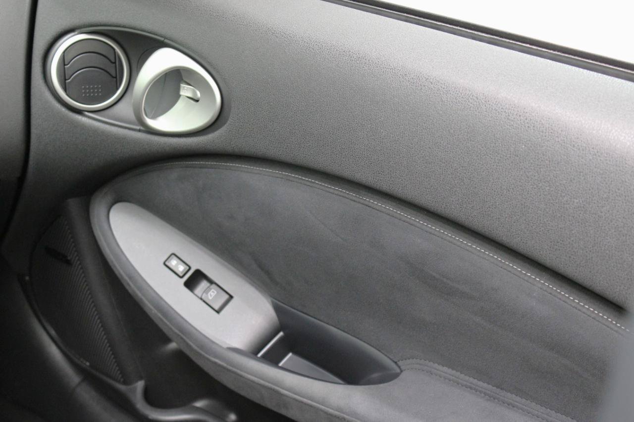Used 2010 Nissan 370Z Touring w/ Sport Pkg RWD image 55