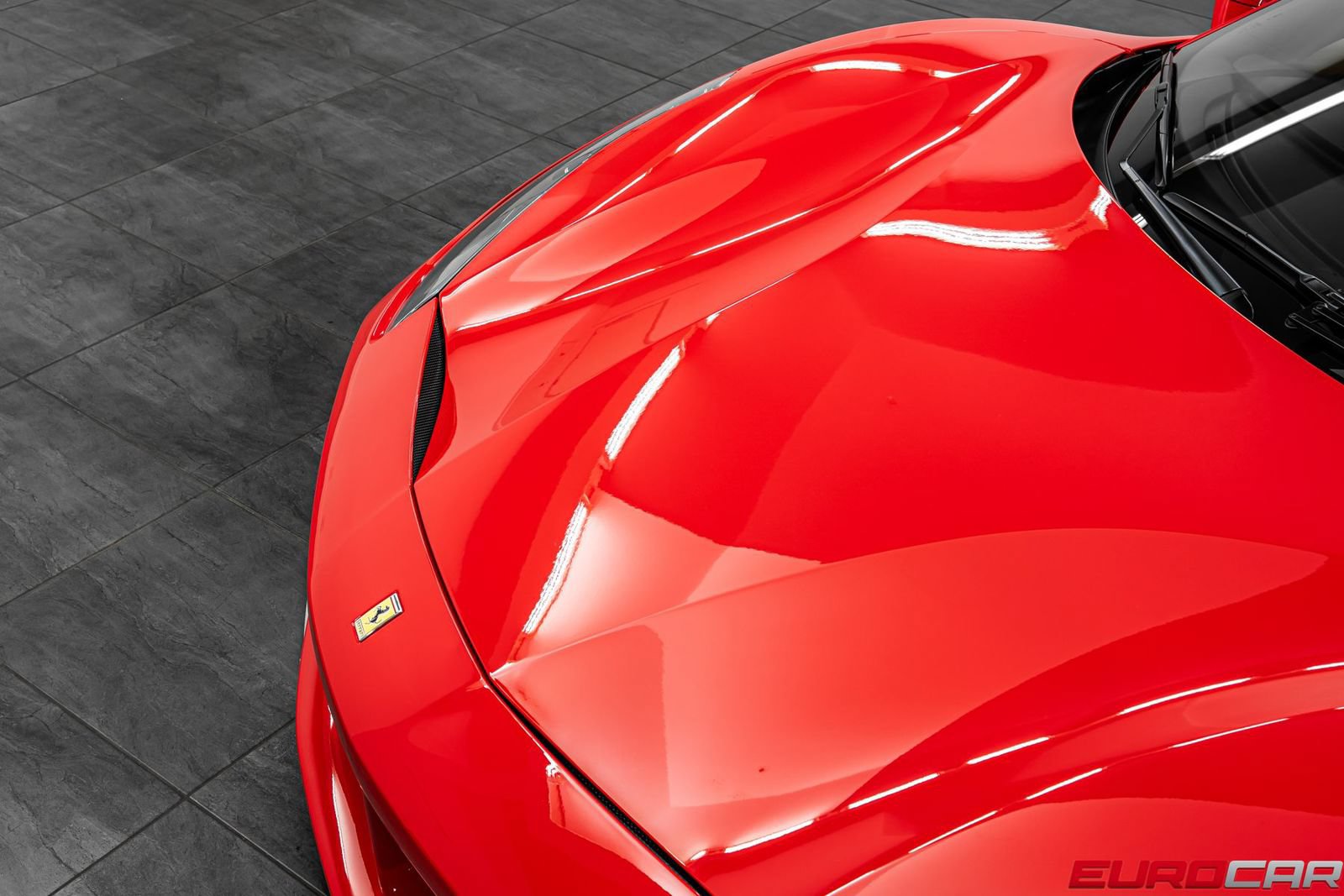 Used 2019 Ferrari 488 GTB RWD image 9