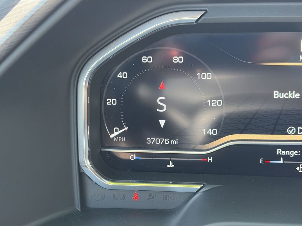 Certified 2024 GMC Sierra 3500 Denali Ultimate AWD/4WD image 19