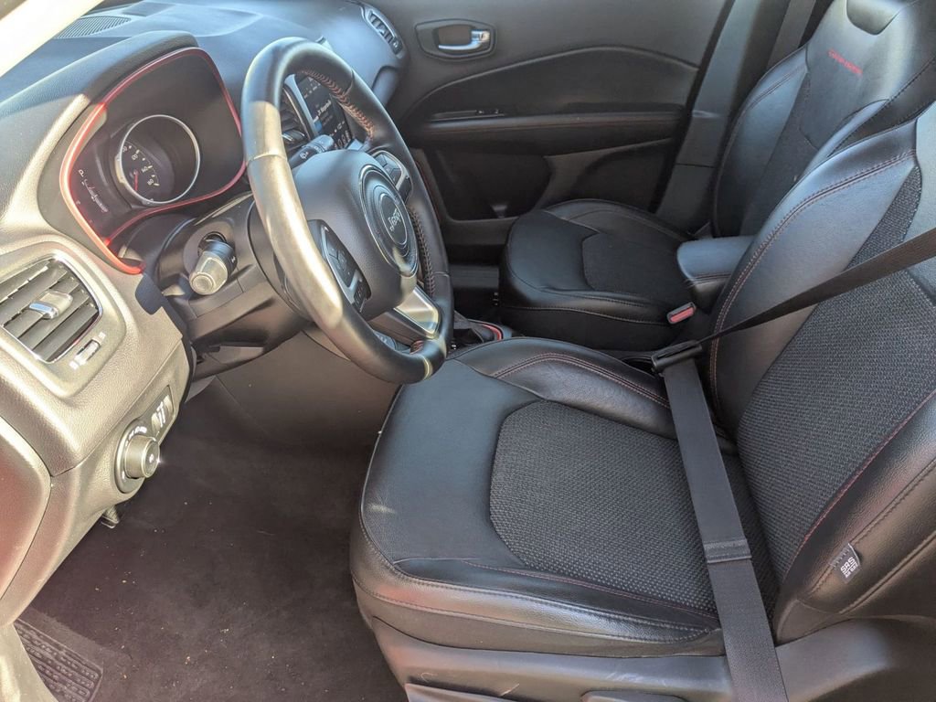 Used 2019 Jeep Compass Trailhawk image 17