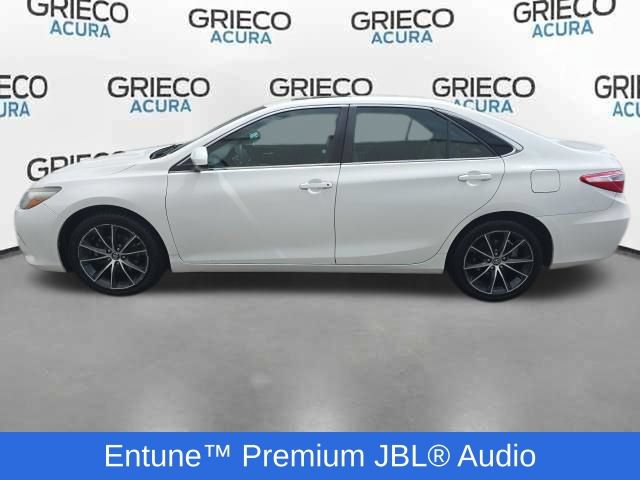 Used 2017 Toyota Camry XSE w/ Moonroof Package FWD image 4