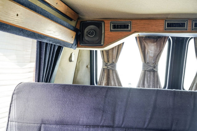 Used 1988 Chevrolet G20 RWD image 93