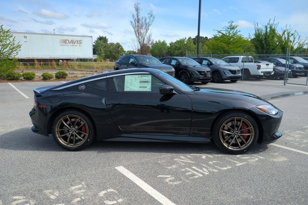 New 2026 Nissan Z Performance RWD image 2