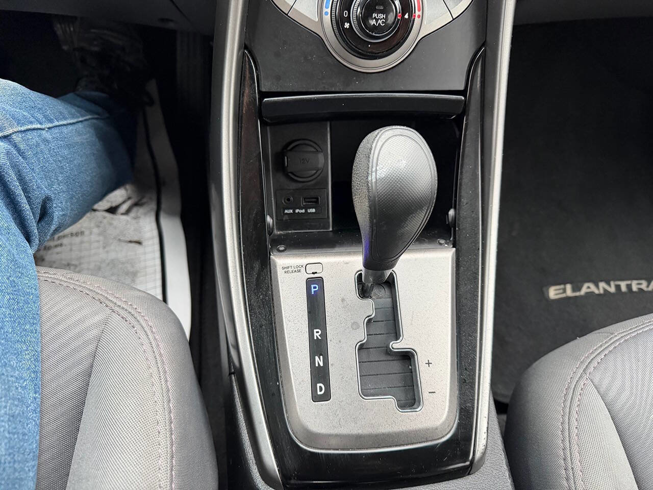 Used 2013 Hyundai Elantra GLS image 14