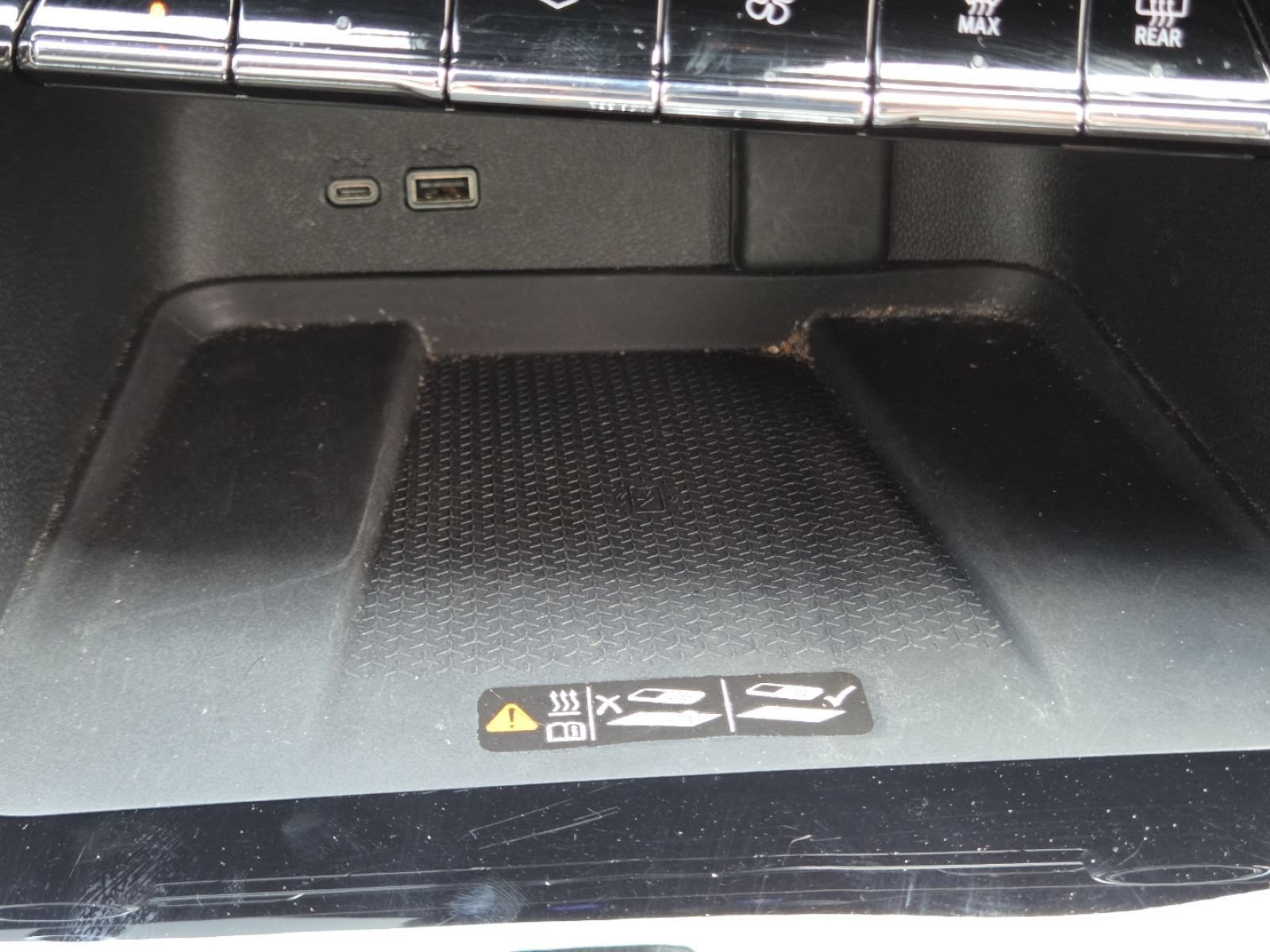 Used 2024 Chevrolet Traverse RS AWD/4WD image 10