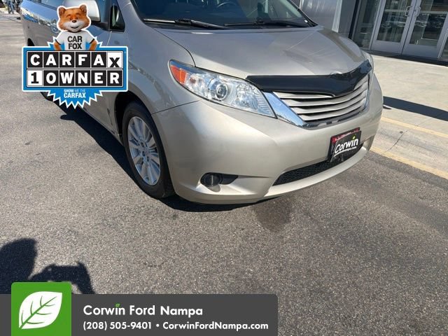 Used 2017 Toyota Sienna LE