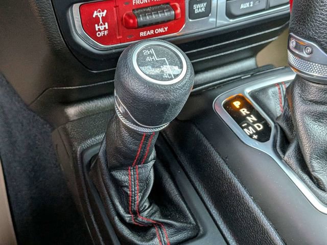 Used 2020 Jeep Wrangler Unlimited Rubicon w/ Dual Top Group AWD/4WD image 24