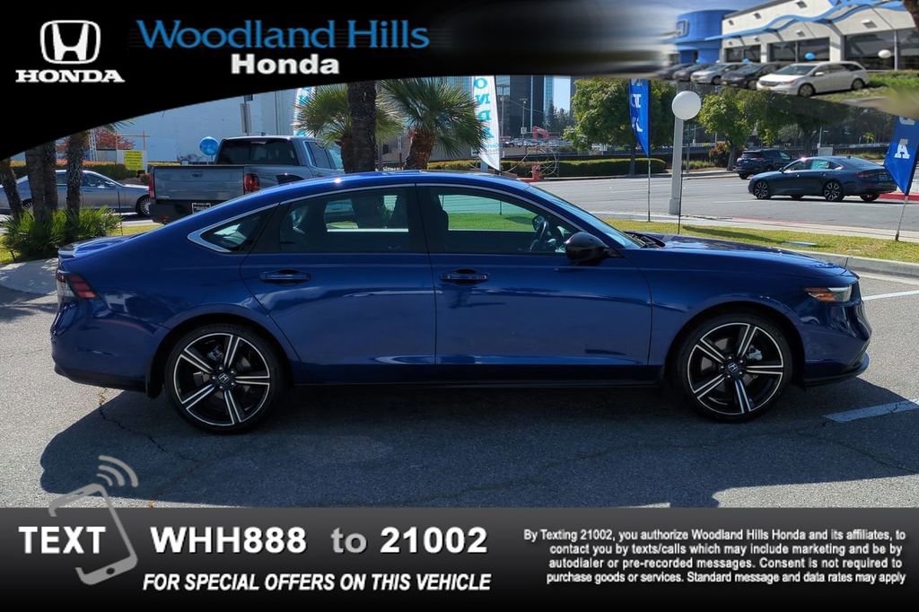 Used 2025 Honda Accord Sport image 4