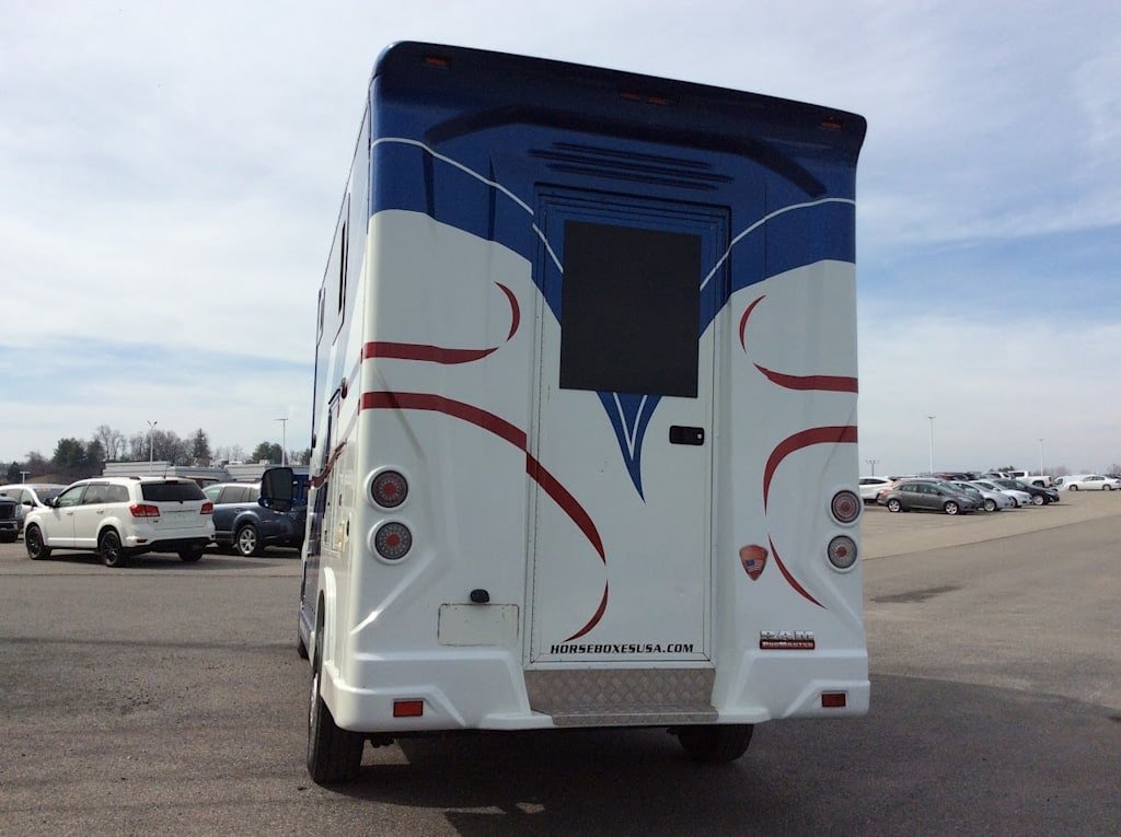 Used 2019 RAM ProMaster 3500 w/ Premium Appearance Group FWD image 5