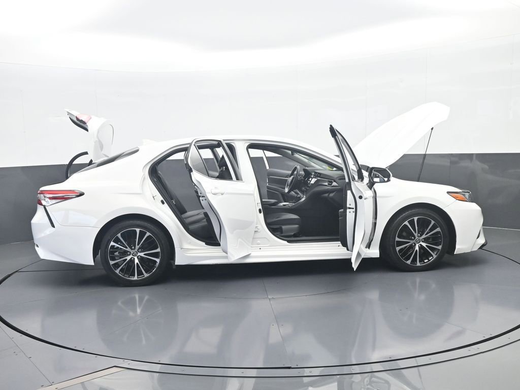 Used 2020 Toyota Camry SE image 65