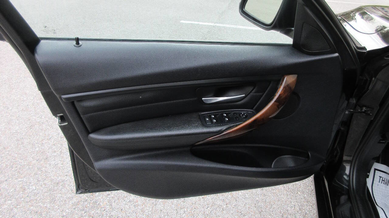 Used 2014 BMW 328i xDrive Sedan image 13