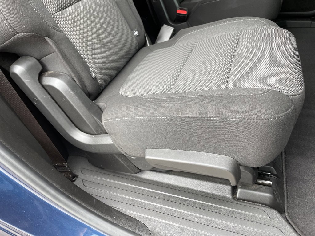 Used 2022 Chevrolet Traverse LT FWD image 26