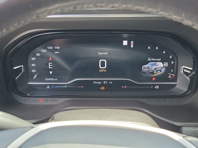 Used 2022 GMC Yukon XL Denali AWD/4WD image 25