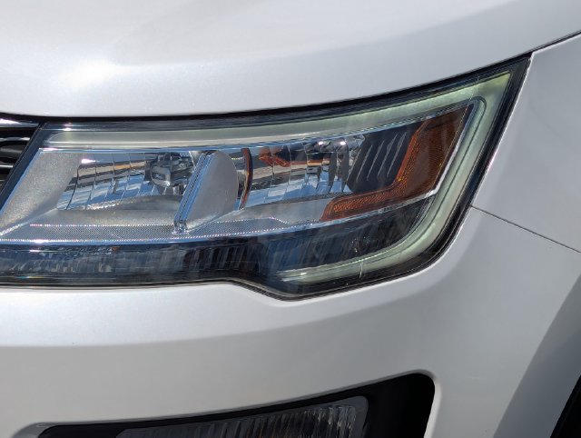 Used 2017 Ford Explorer Limited FWD image 10