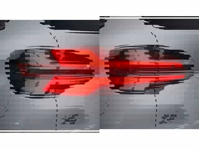 Used 2026 BMW X5 xDrive40i w/ M Sport Package image 8