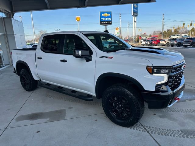Used 2023 Chevrolet Silverado 1500 ZR2 w/ Technology Package image 5