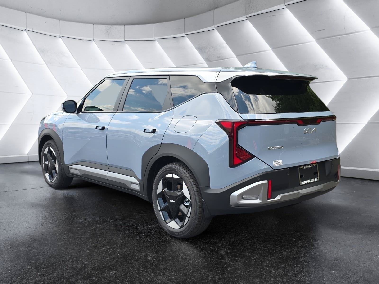 New 2027 Kia Seltos EX FWD image 3