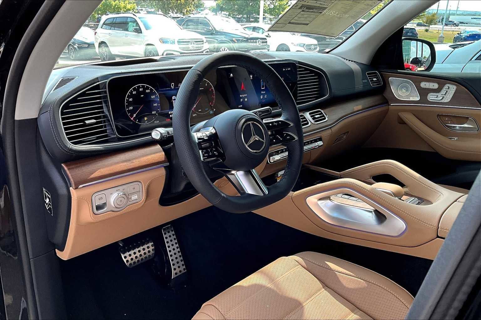 New 2026 Mercedes-Benz GLS 450 4MATIC image 10
