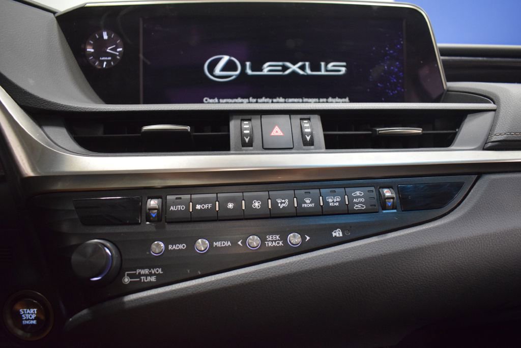 Used 2019 Lexus ES 350 Ultra Luxury image 25