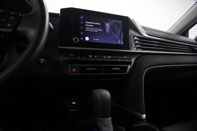 Used 2025 Toyota Camry LE FWD image 22