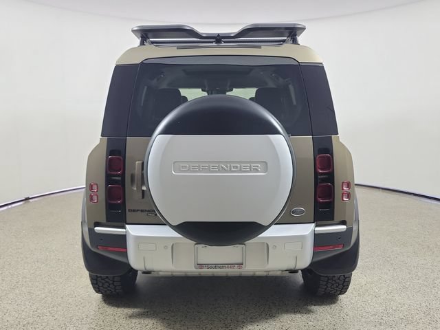 Used 2020 Land Rover Defender 110 SE AWD/4WD image 6