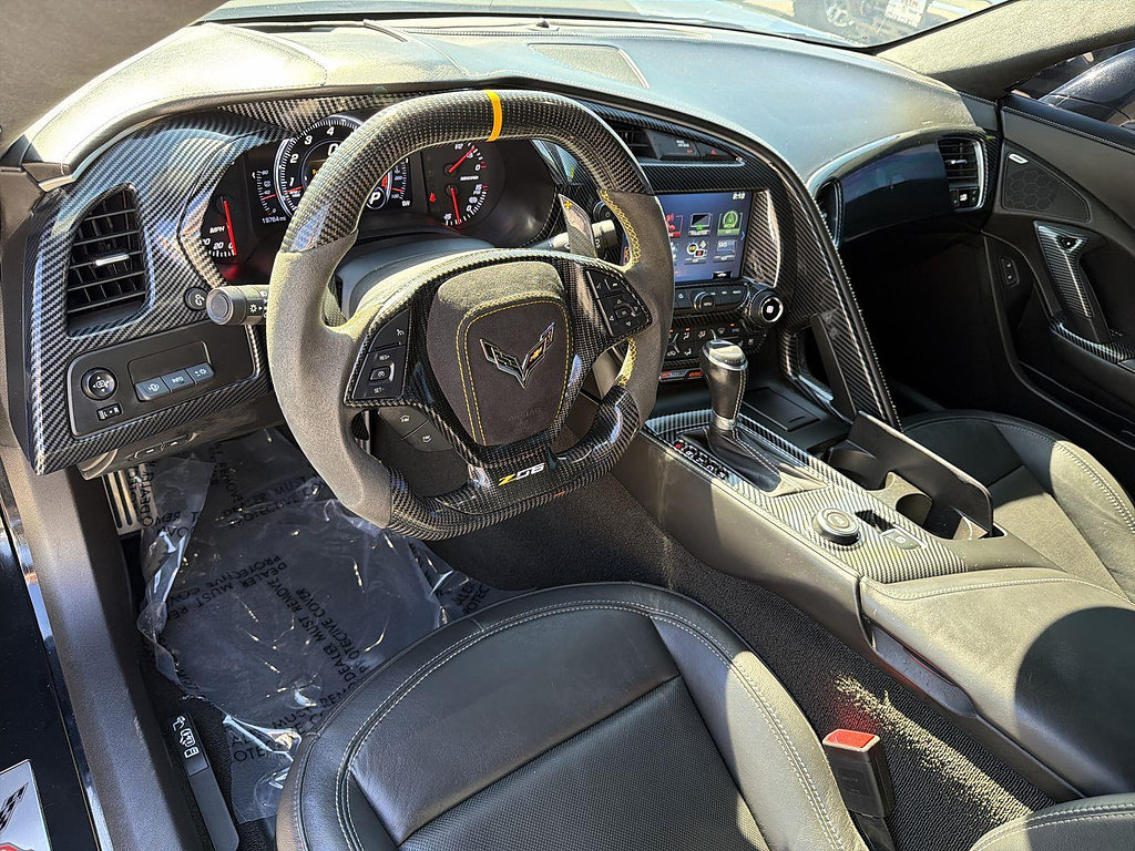 Used 2017 Chevrolet Corvette Z06 RWD image 9