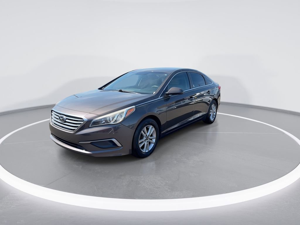 Used 2017 Hyundai Sonata SE FWD image 4