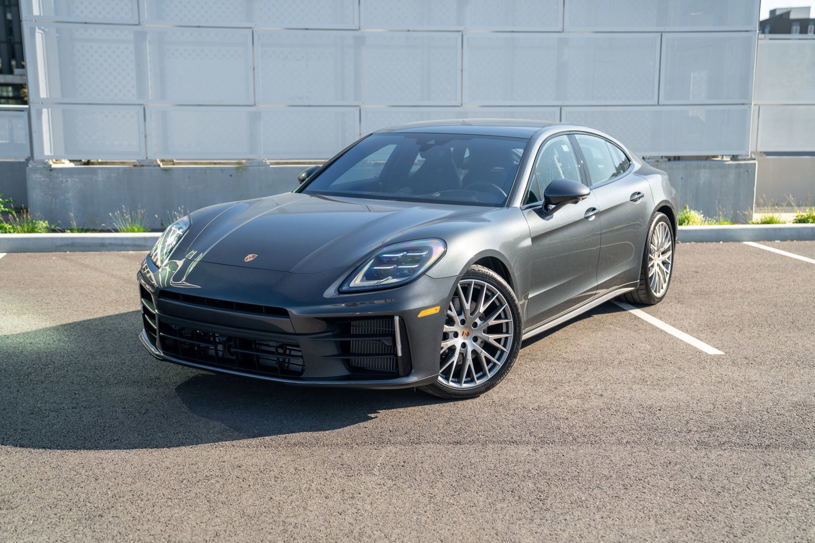 New 2026 Porsche Panamera 4 AWD/4WD image 1