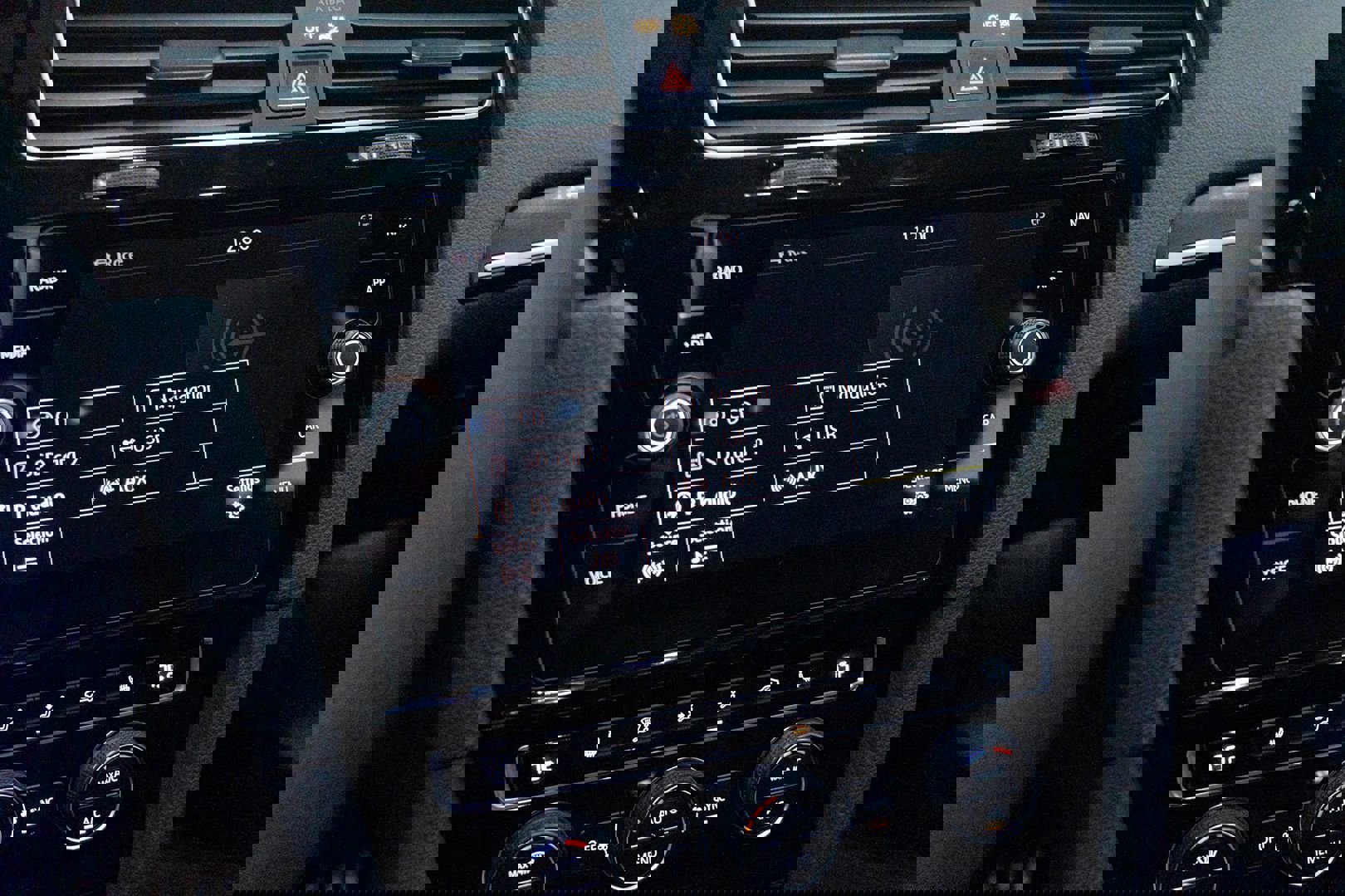 Used 2018 Volkswagen Golf 4-Door image 41