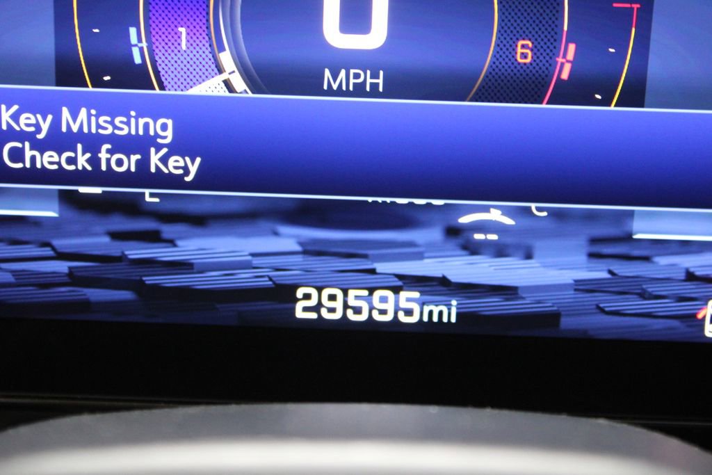 Used 2025 Chevrolet Suburban LT image 37