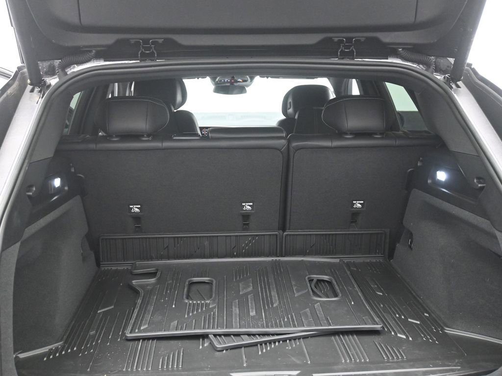 Used 2025 Cadillac Lyriq Sport w/ LPO, Floor Liner Package image 14