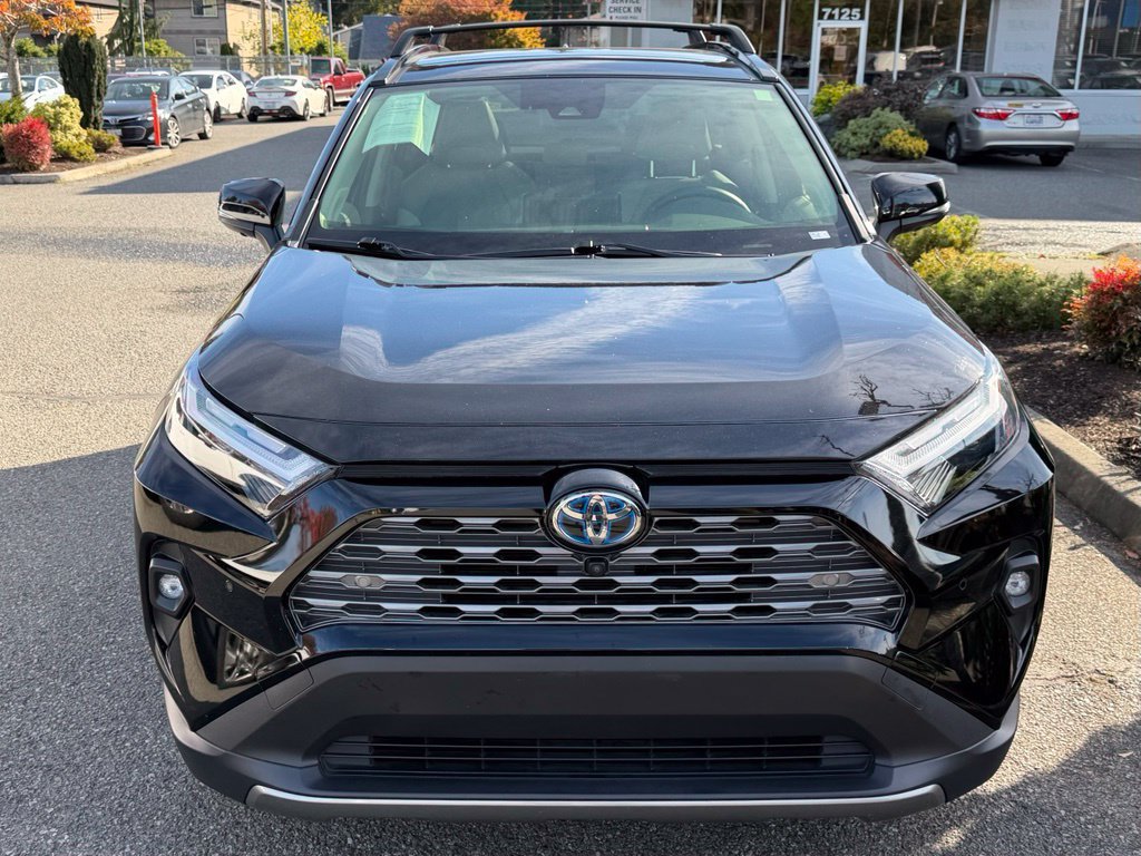 Certified 2022 Toyota RAV4 Limited AWD/4WD image 5