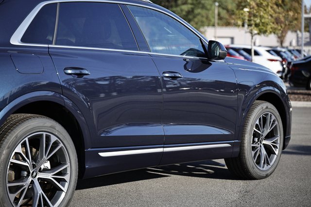New 2026 Audi Q8 Premium image 8