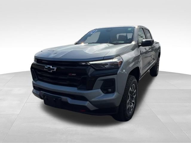Certified 2024 Chevrolet Colorado Z71 w/ Z71 Convenience Package 2 AWD/4WD image 2