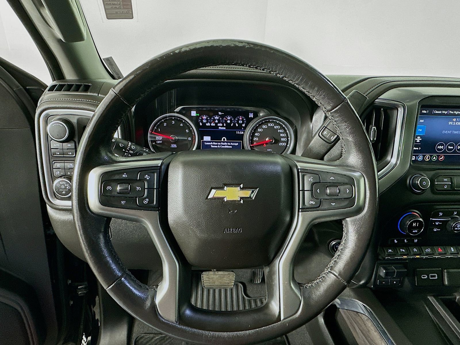 Used 2019 Chevrolet Silverado 1500 LTZ image 12