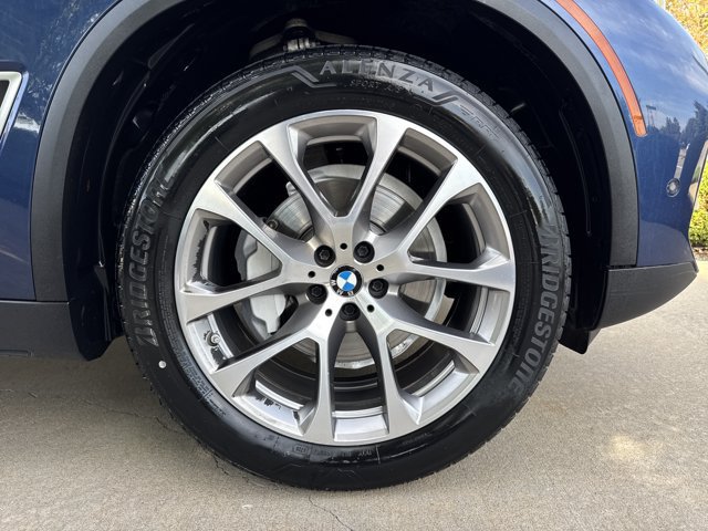 Used 2022 BMW X5 xDrive40i w/ Premium Package AWD/4WD image 29