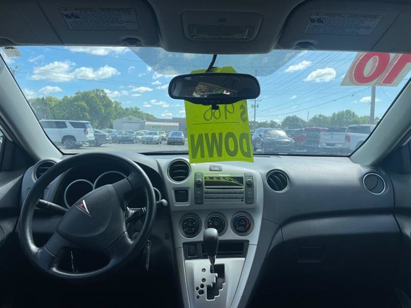 Used 2010 Pontiac Vibe w/ Preferred Package FWD image 9