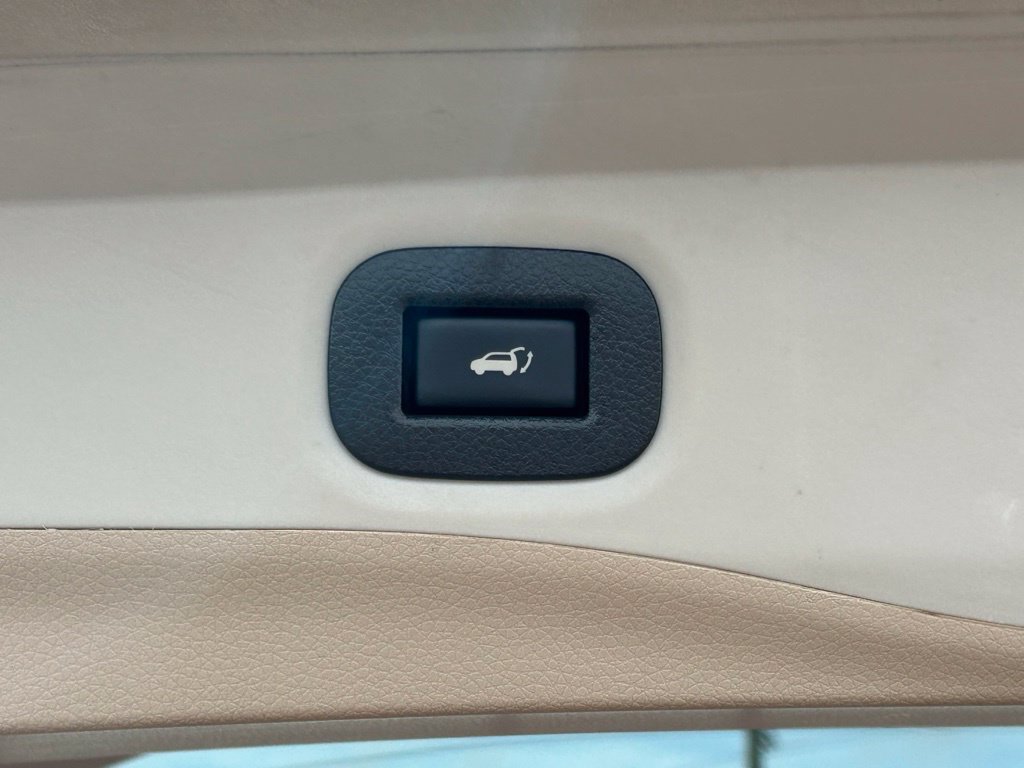 Used 2016 Nissan Rogue SL w/ SL Premium Package FWD image 54