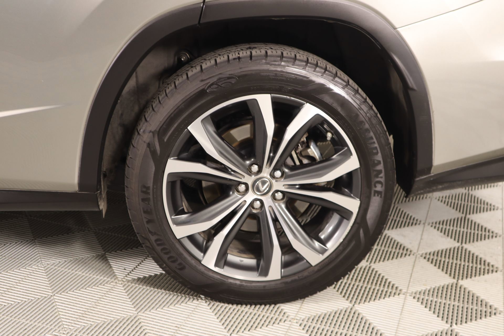 Used 2019 Lexus RX 350L FWD image 21