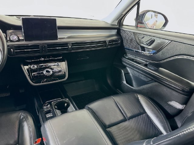 Used 2022 Lincoln Corsair AWD w/ Equipment Group 101A image 29