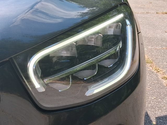 Used 2021 Mercedes-Benz GLC 300 image 9