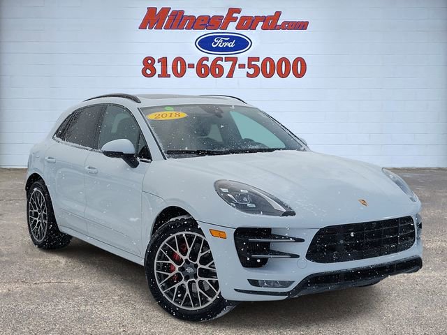 Used 2018 Porsche Macan Turbo AWD/4WD image 2