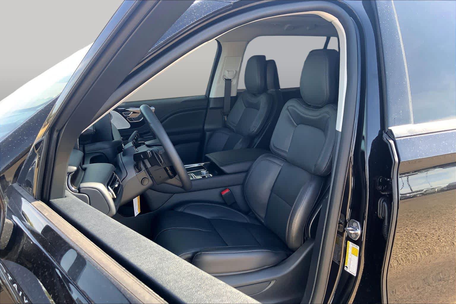 New 2026 Lincoln Aviator Reserve AWD/4WD image 9