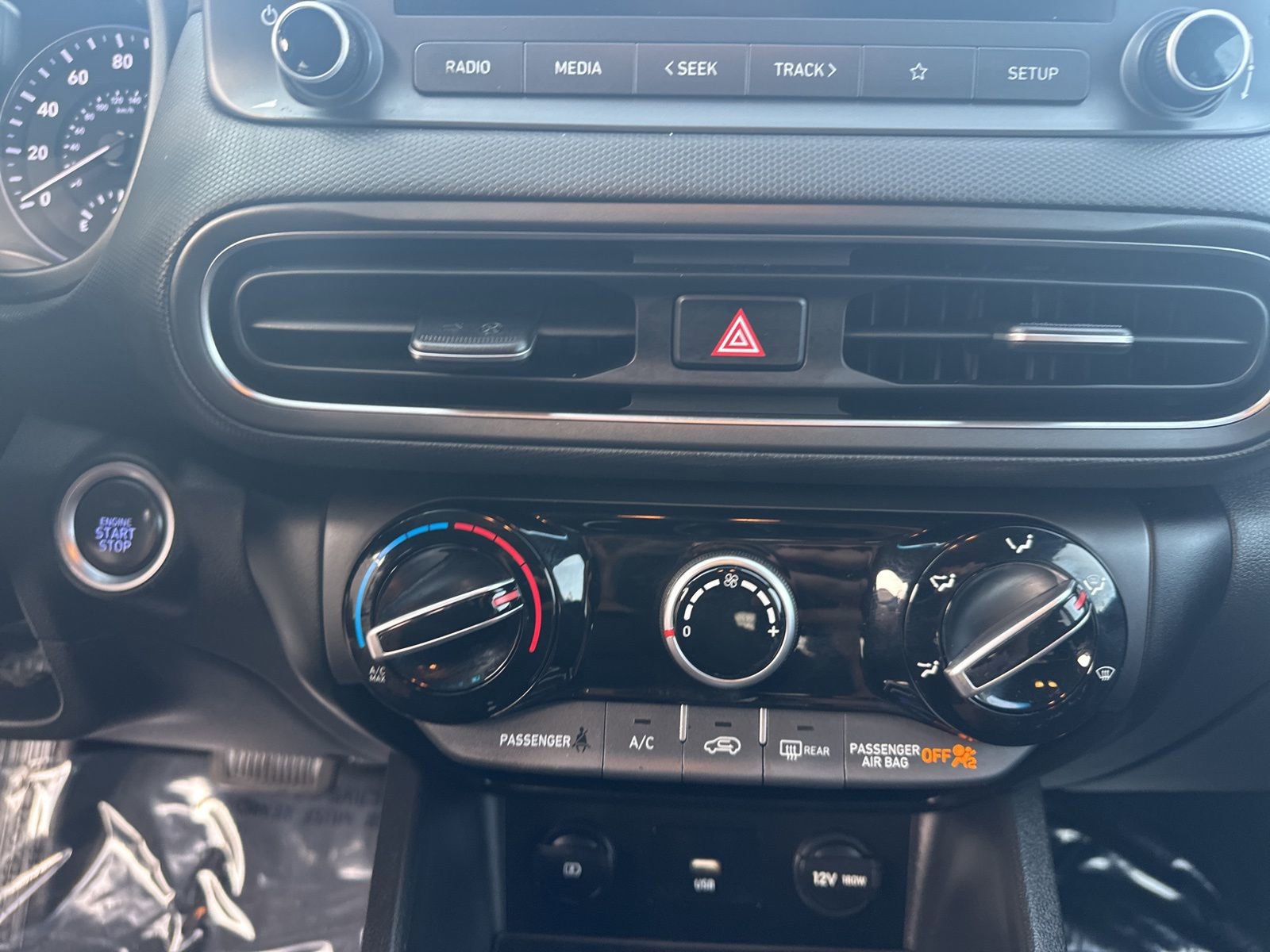 Used 2023 Hyundai Kona SEL image 23