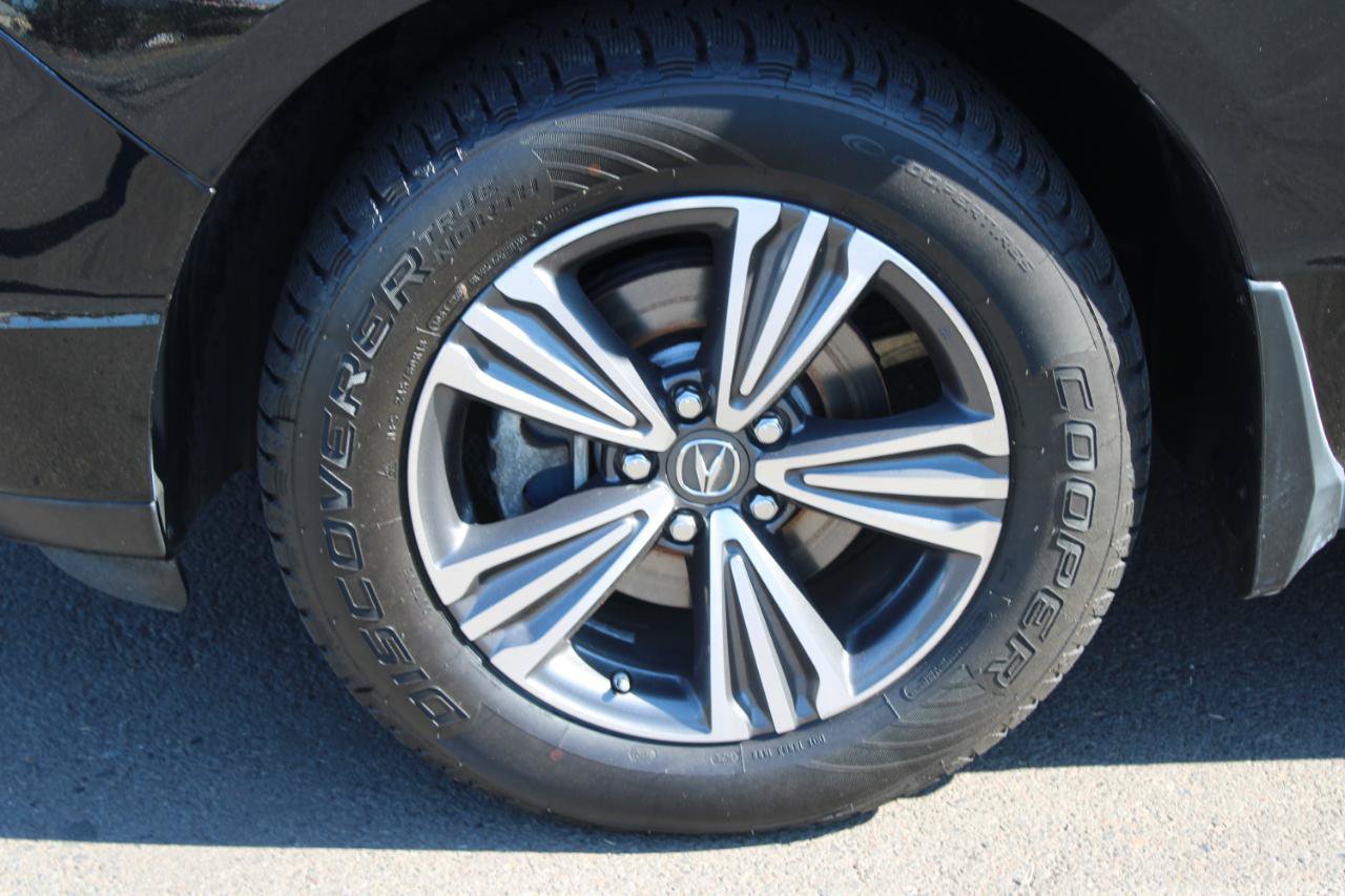 Used 2017 Acura MDX SH-AWD image 18