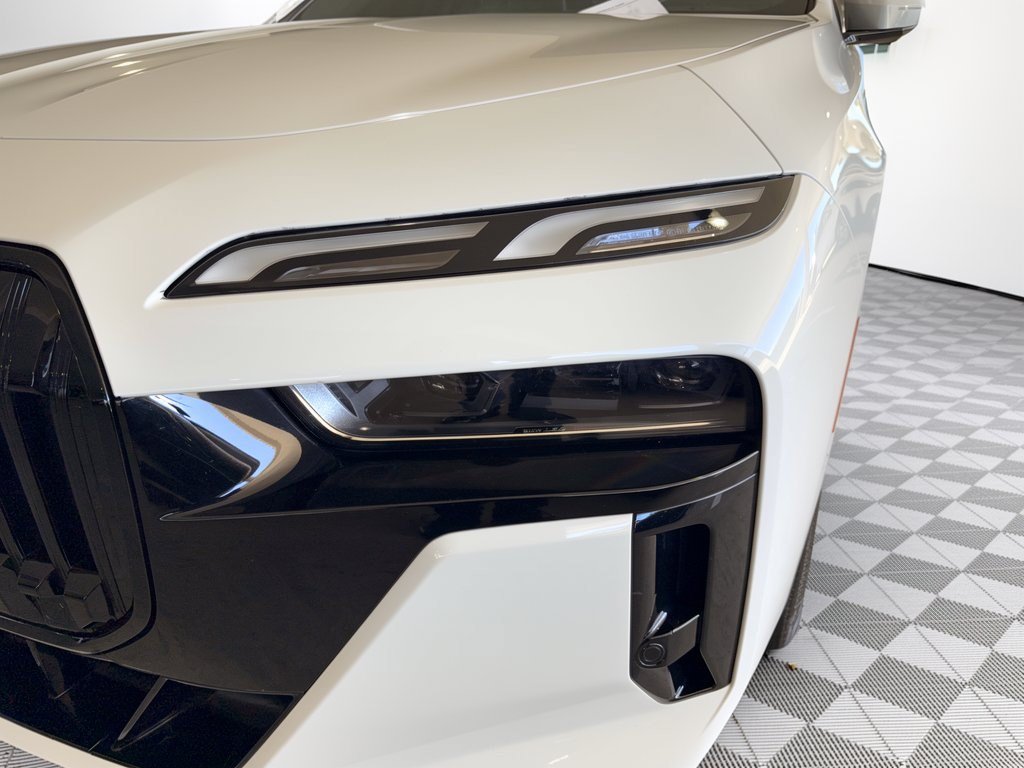 Certified 2024 BMW i7 eDrive50 w/ M Sport Package RWD image 9